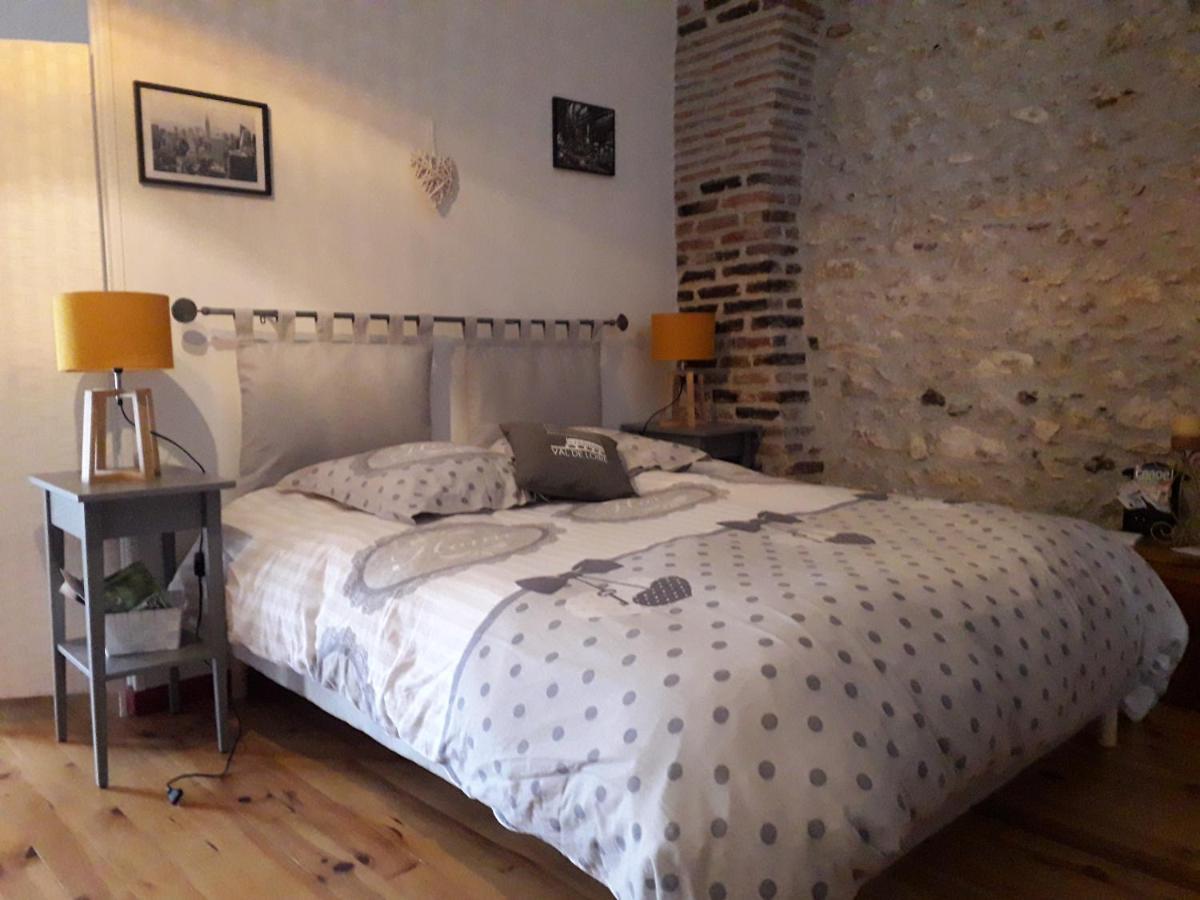 Les Hirondelles Bed & Breakfast อังแซ็ง ภายนอก รูปภาพ