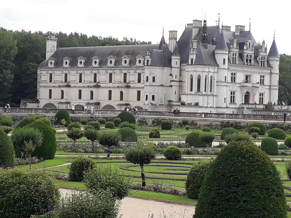 Les Hirondelles Bed & Breakfast อังแซ็ง ภายนอก รูปภาพ