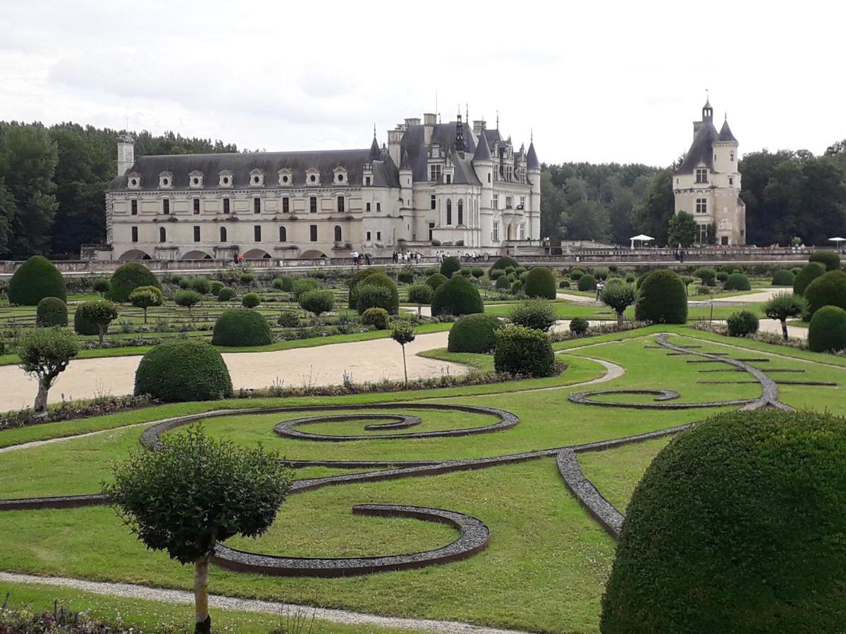 Les Hirondelles Bed & Breakfast อังแซ็ง ภายนอก รูปภาพ